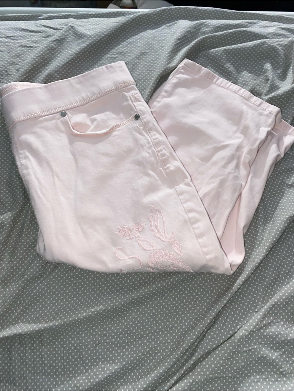 Gloria Vanderbilt Light Pink Straight Leg Jeans with Floral Embroidery